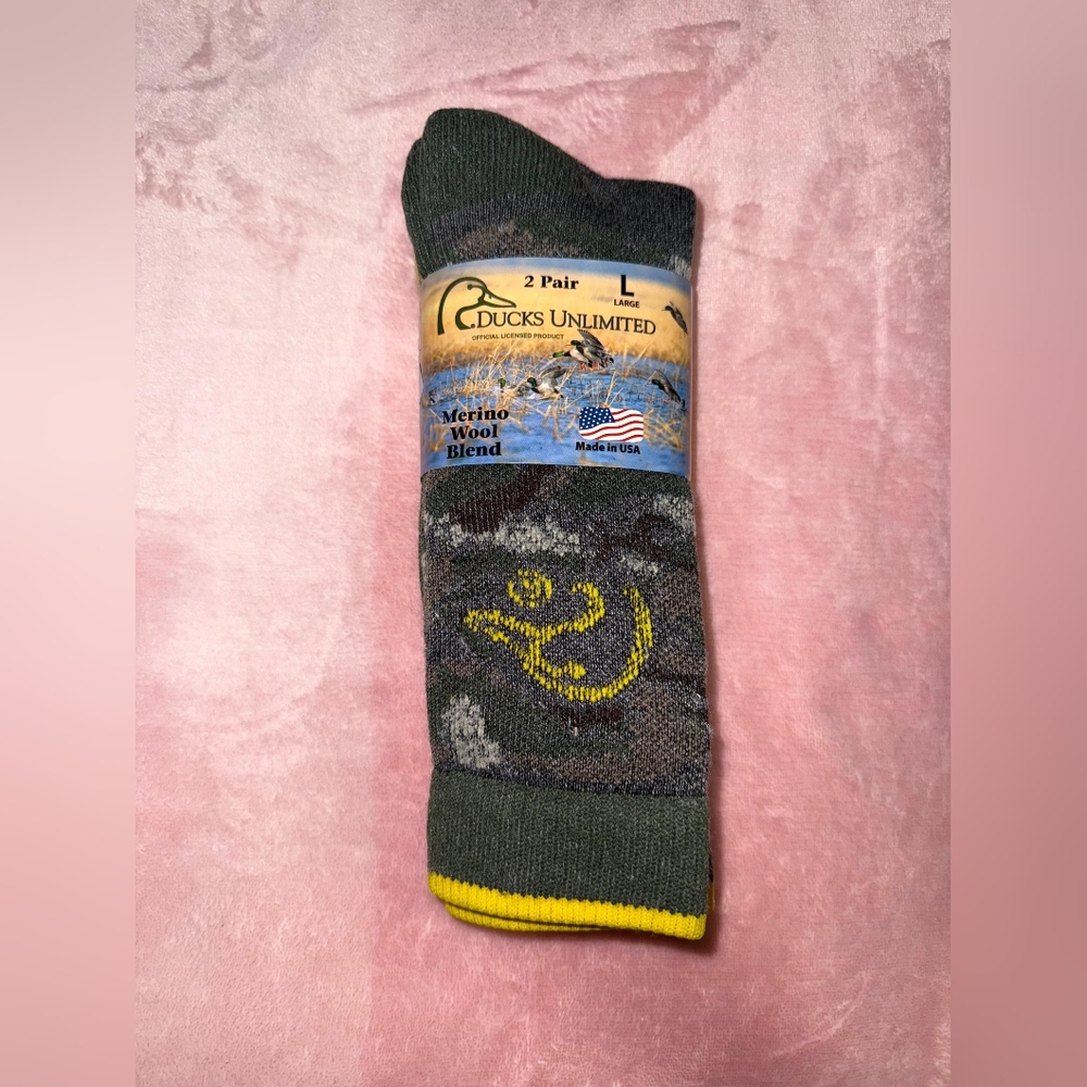 NWT DUCKS  UNLIMITED  SET 2 pair Men's Wool merino  Blend Socks - GREY / YELLOW